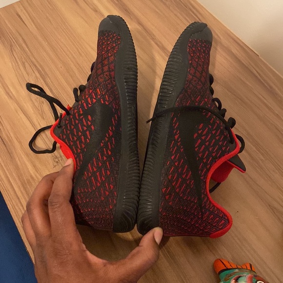 Nike Kobe Mamba Instinct Low Basketball Shoes 852473-016 University Red - Picture 5 of 8